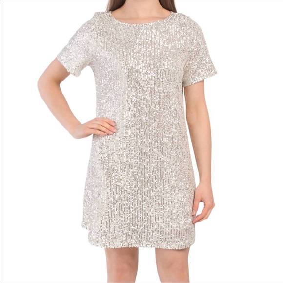 7 For All Mankind Dresses & Skirts - 7 for all Mankind silver sequin mini dress